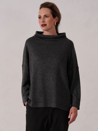 VIZ-A-VIZ Roll Neck Collar Charcoal Top