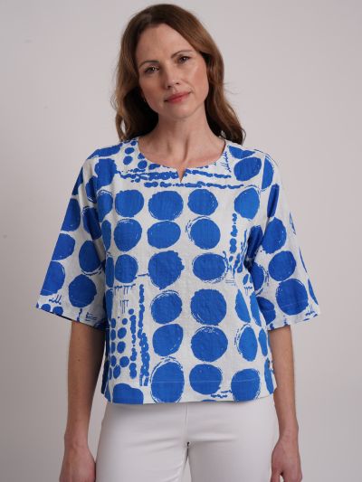 VIZ-A-VIZ Dot All-over-print Top